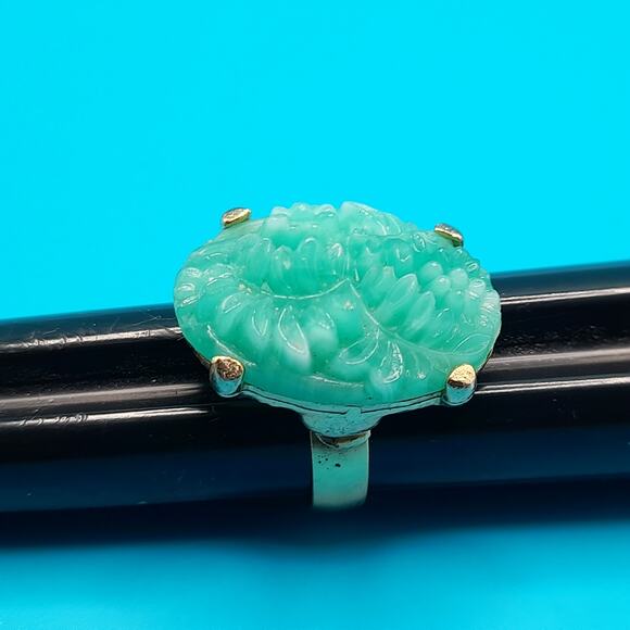 Vintage Faux Jade Flower Carved Ring Adjustable, US Size 8, Gold Tone - Picture 14 of 14